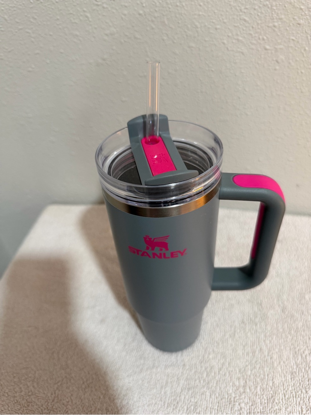 Stanley Travel Tumbler - Picture 2 of 2